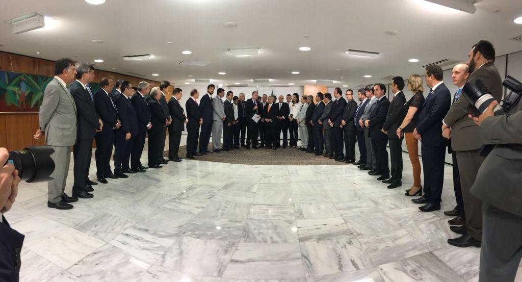 Presidente Michel Temer e Seus Ministros Não Honram Palavra Com Os Municípios do Brasil