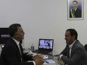 Diretor da CNM visita a AGM e elogia gestão da atual diretoria