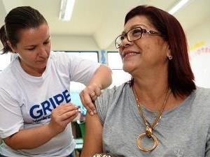 ?Começa a vacinação dos professores contra a gripe Influenza