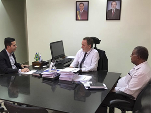 Prefeitura de Itumbiara e UEG discutem vestibular para Medicina