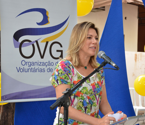OVG apresenta programas sociais a prefeitas e primeiras-damas